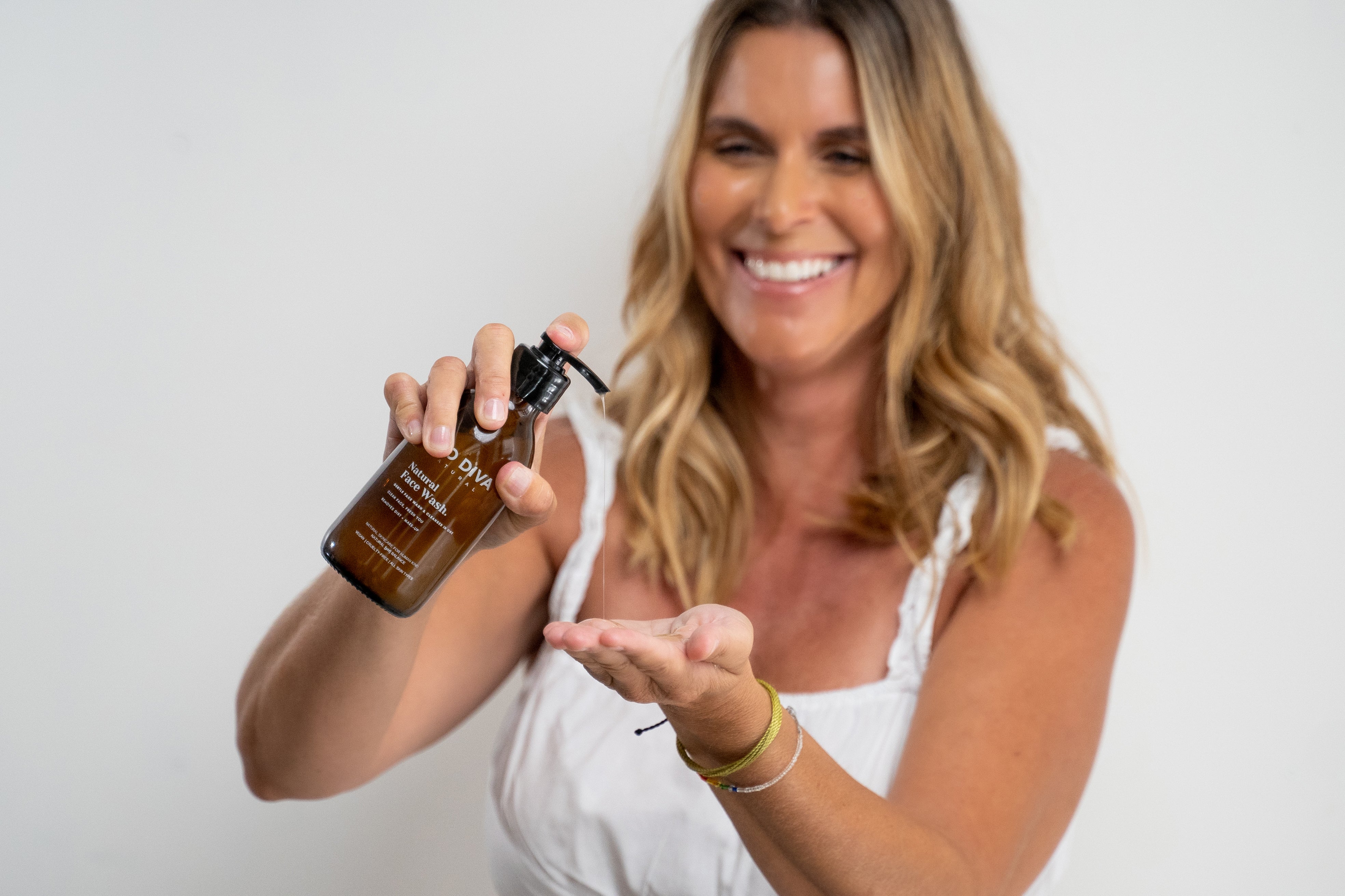 The Natural Face Wash - with Vit C, Antioxidants. Removes Dirt & Make-Up